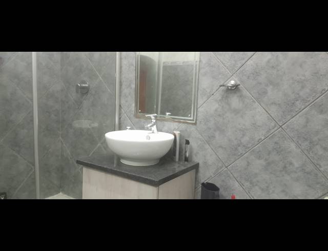 1 BEDROOM APARTMENT FOR SALE IN BRAKPAN CENTRAL